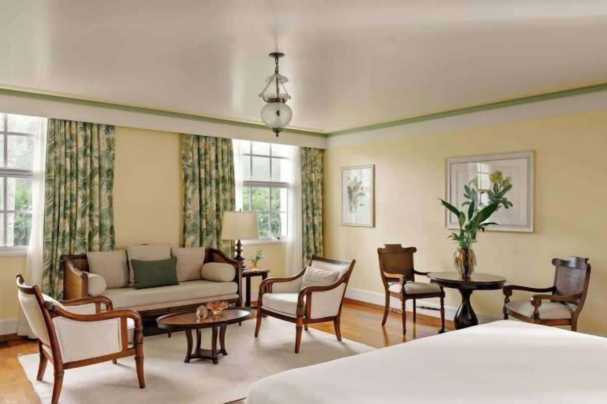 Hypo-allergenic bedding, free minibar, in-room safe, blackout curtains