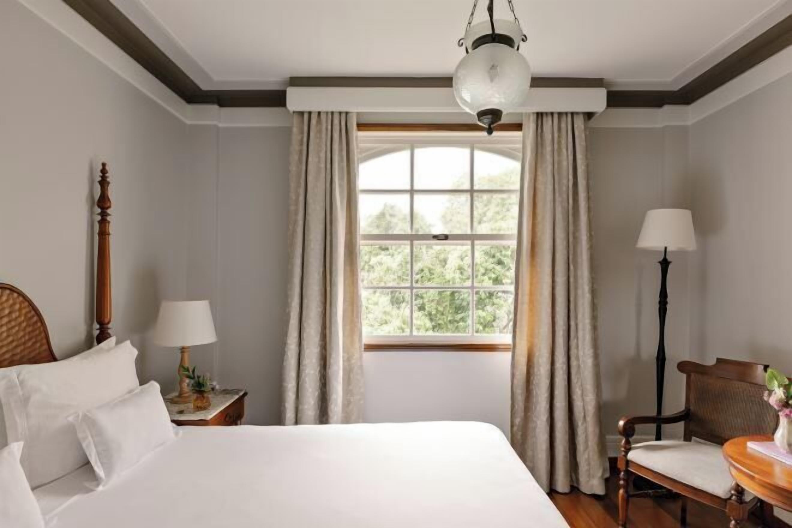 Hypo-allergenic bedding, free minibar, in-room safe, blackout curtains