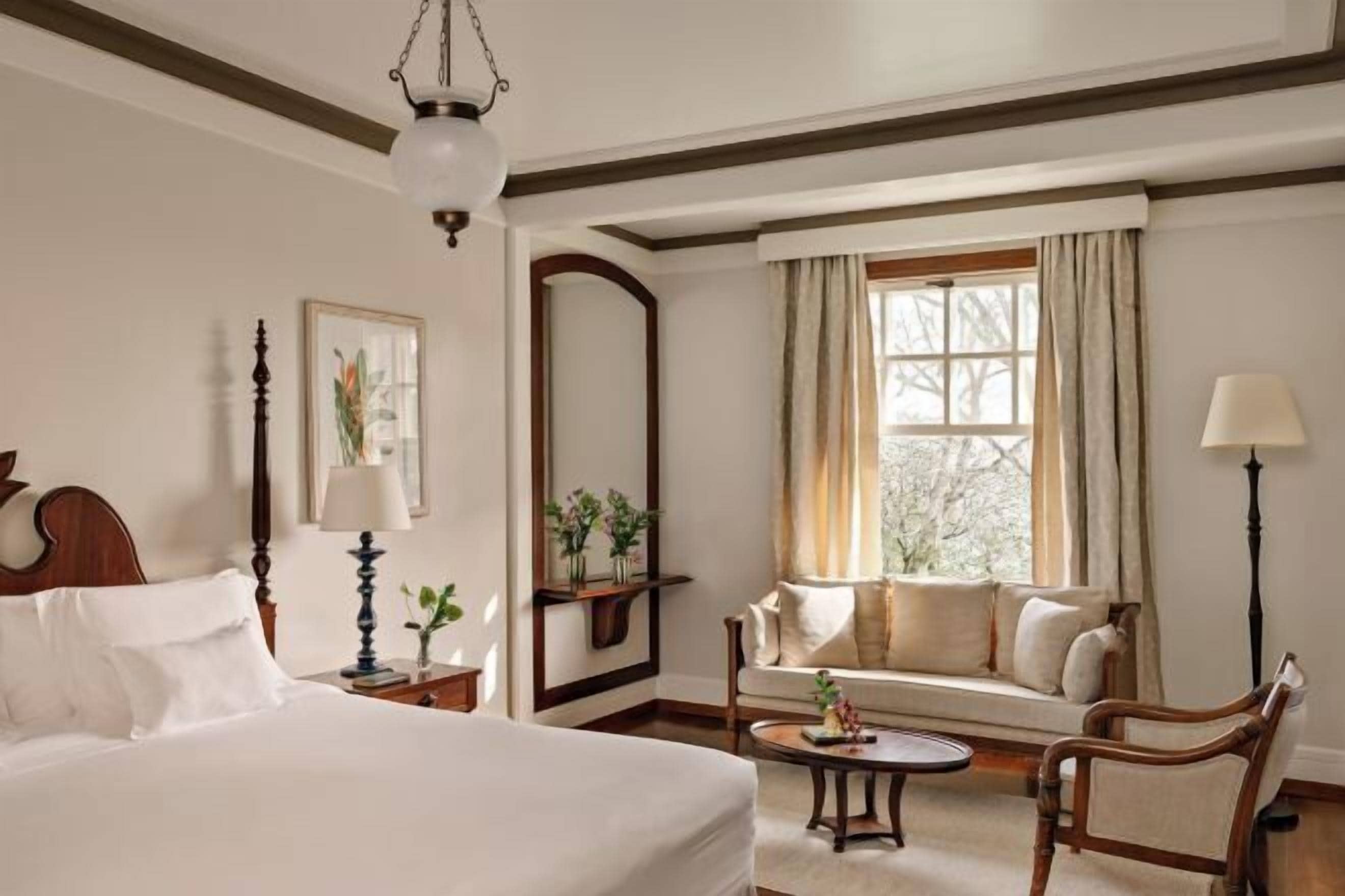 Hypo-allergenic bedding, free minibar, in-room safe, blackout curtains