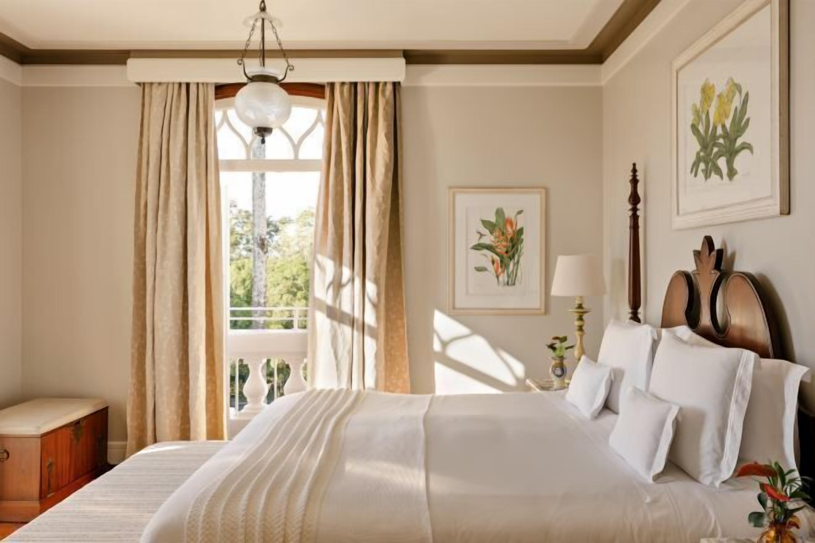 Hypo-allergenic bedding, free minibar, in-room safe, blackout curtains