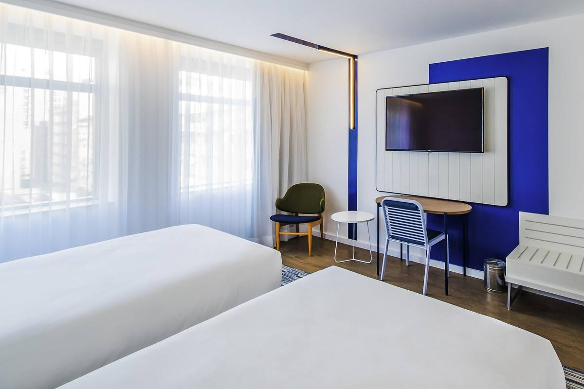 Superior Room, 2 Twin Beds | Minibar, in-room safe, laptop workspace, cribs (free)