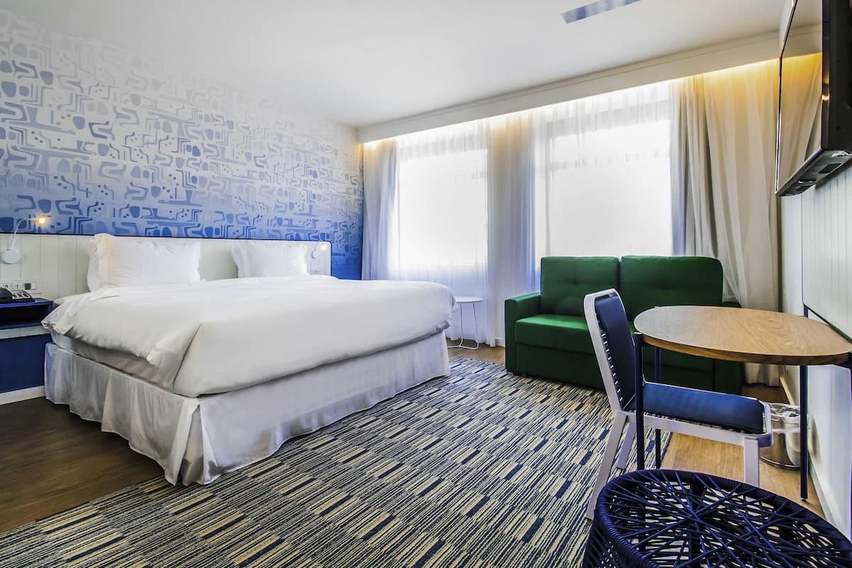 1 bedroom, minibar, in-room safe, laptop workspace