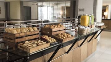 Free daily buffet breakfast