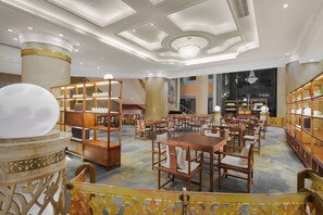 Lobby-Lounge