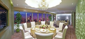 Frühstück, Mittagessen und Abendessen