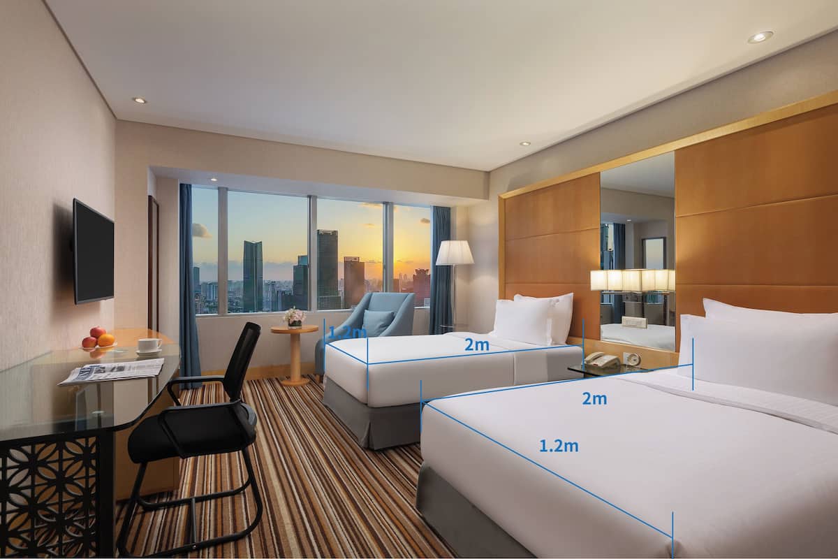 Ropa de cama de alta calidad, cubrecamas y minibar