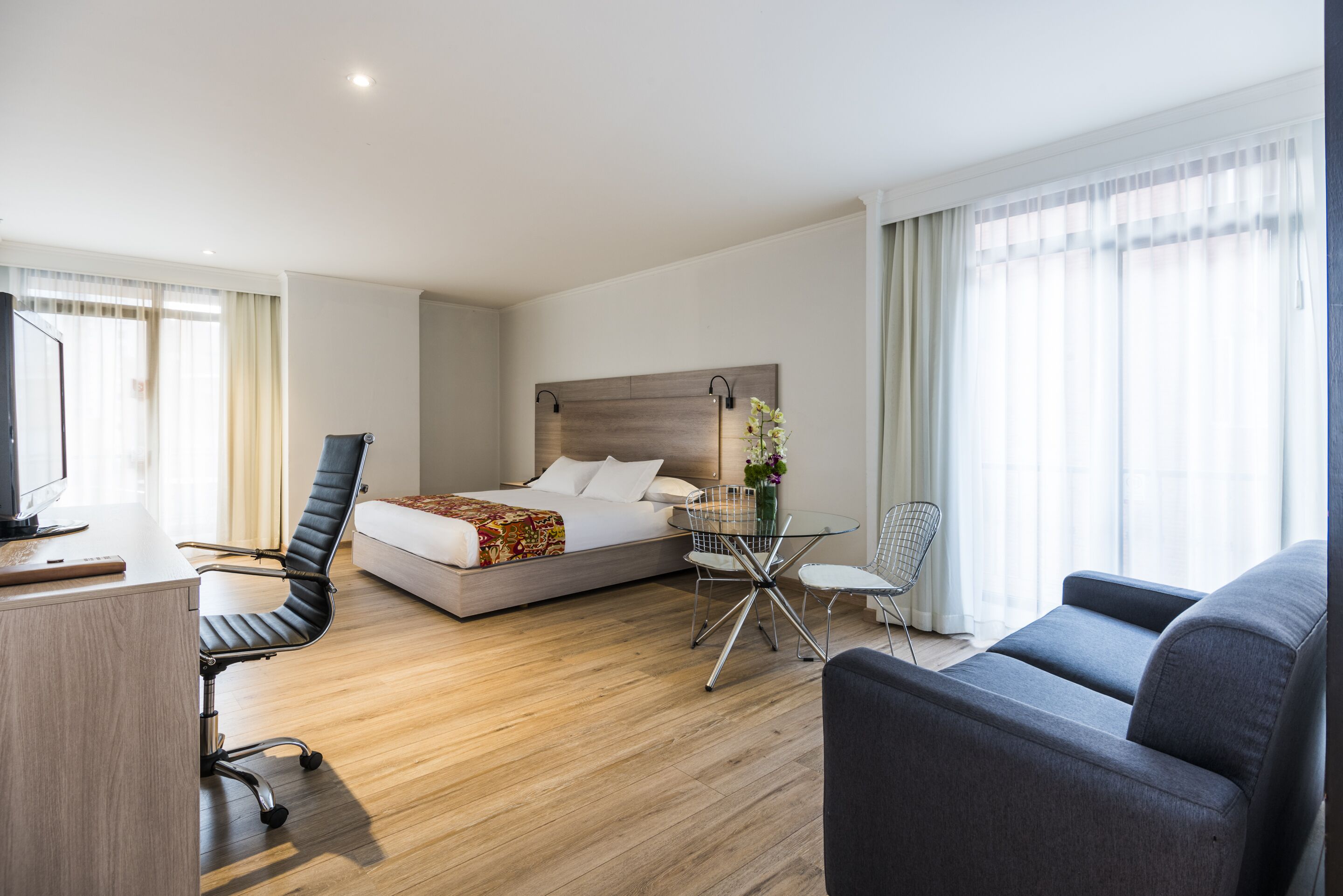 junior suite | premium bedding, minibar, in-room safe, desk