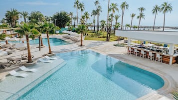 Indoor pool, 3 outdoor pools, pool umbrellas, sun loungers