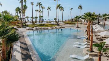 Indoor pool, 3 outdoor pools, pool umbrellas, pool loungers