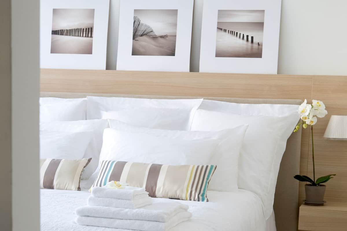 1 dormitorio, ropa de cama hipoalergénica, minibar y caja fuerte