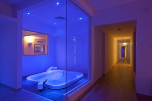 Sauna, steam room, body treatments, hot stone massages
