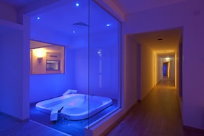 Sauna, steam room, body treatments, hot stone massages