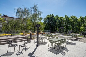 Terrace/patio - Comfort Hotel Prague City East (Prague)