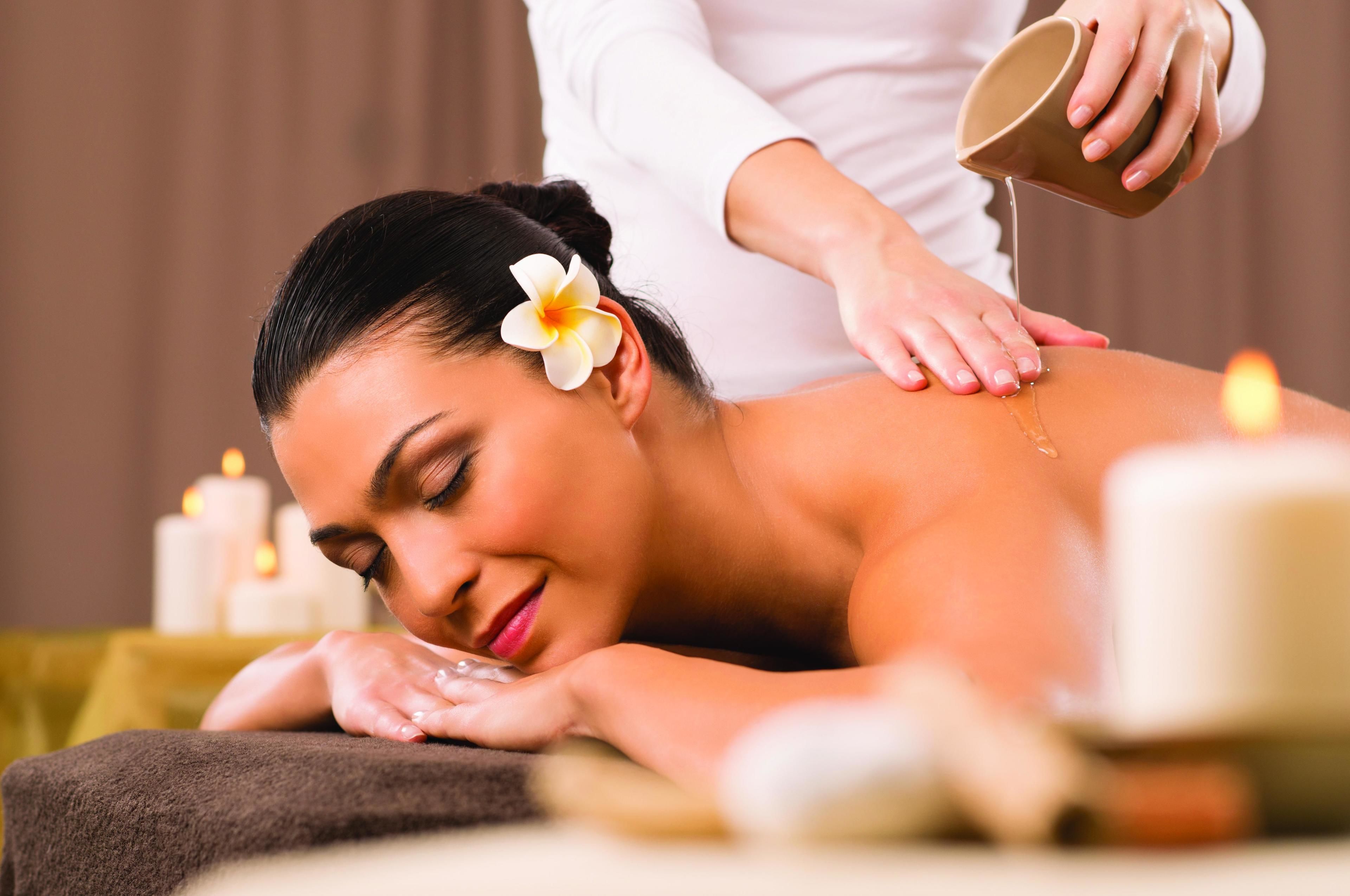 couples treatment room(s), thai massages, facials