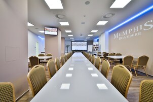 Toplantı salonu/imkânları