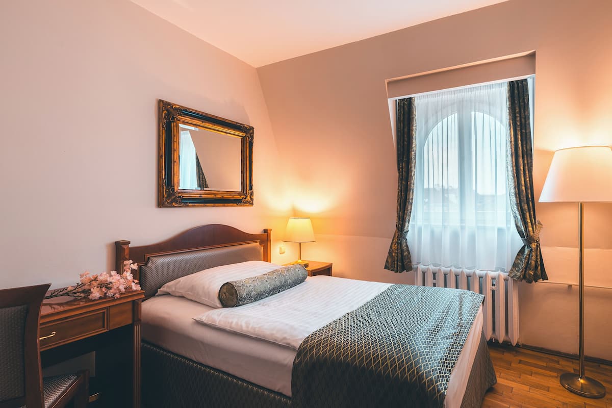 Enkelrum | 1 sovrum, allergitestade sängkläder och minibar