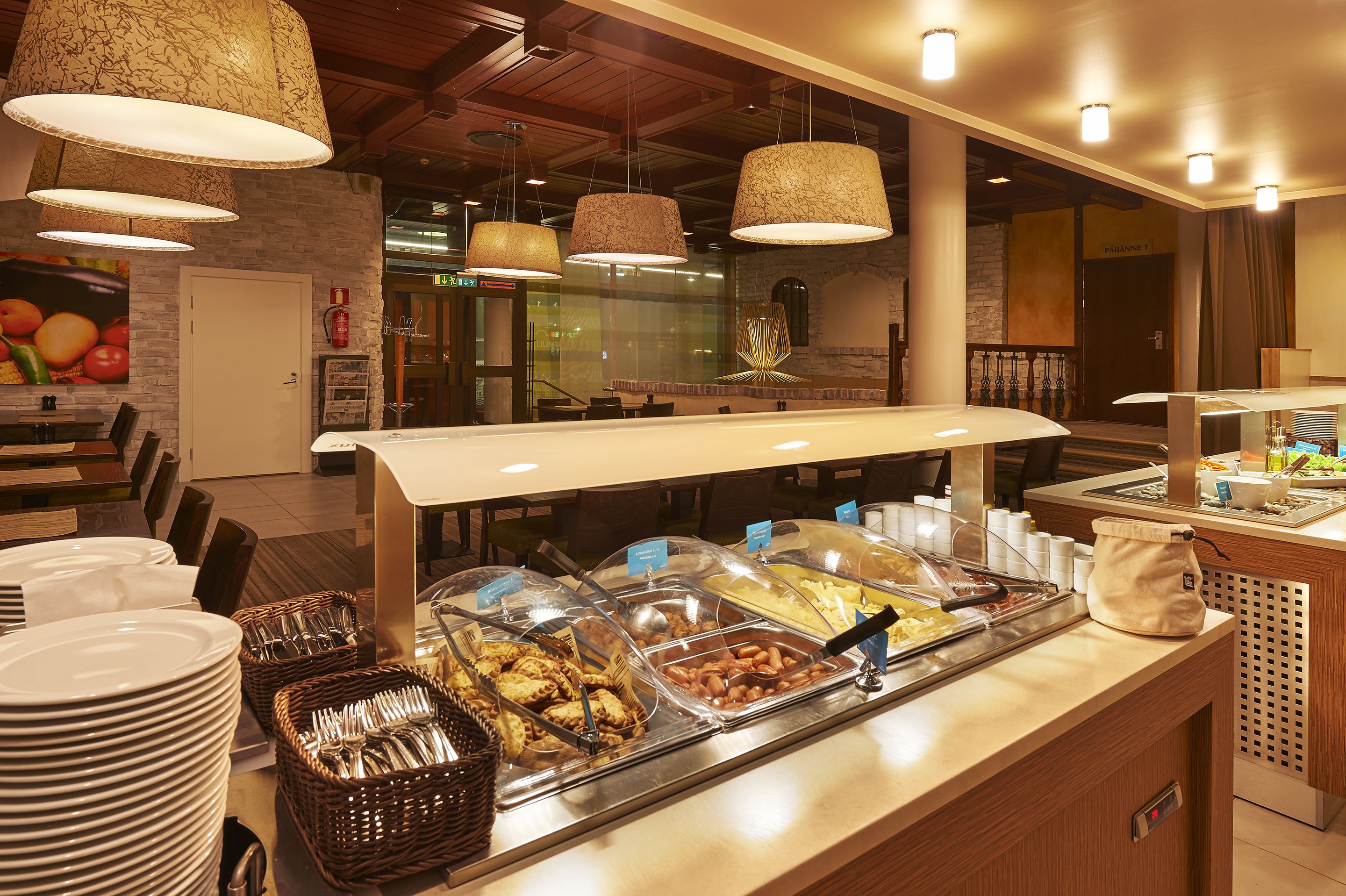Daily buffet breakfast (EUR 21 per person)