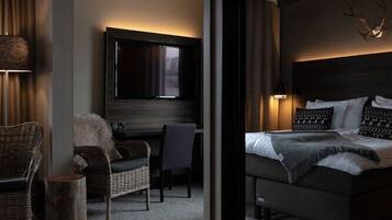 Desk, blackout drapes, free cribs/infant beds, free WiFi