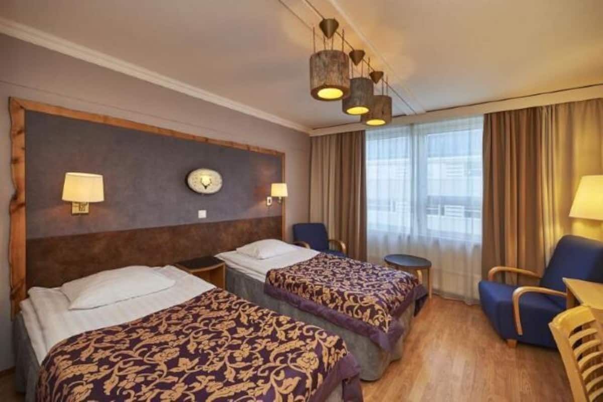 Minibar, free cots/infant beds, free WiFi, bed sheets