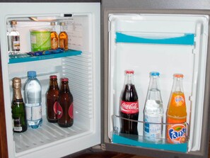 Mini-refrigerator