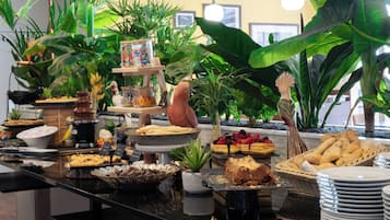 Daily buffet breakfast (EUR 18 per person)