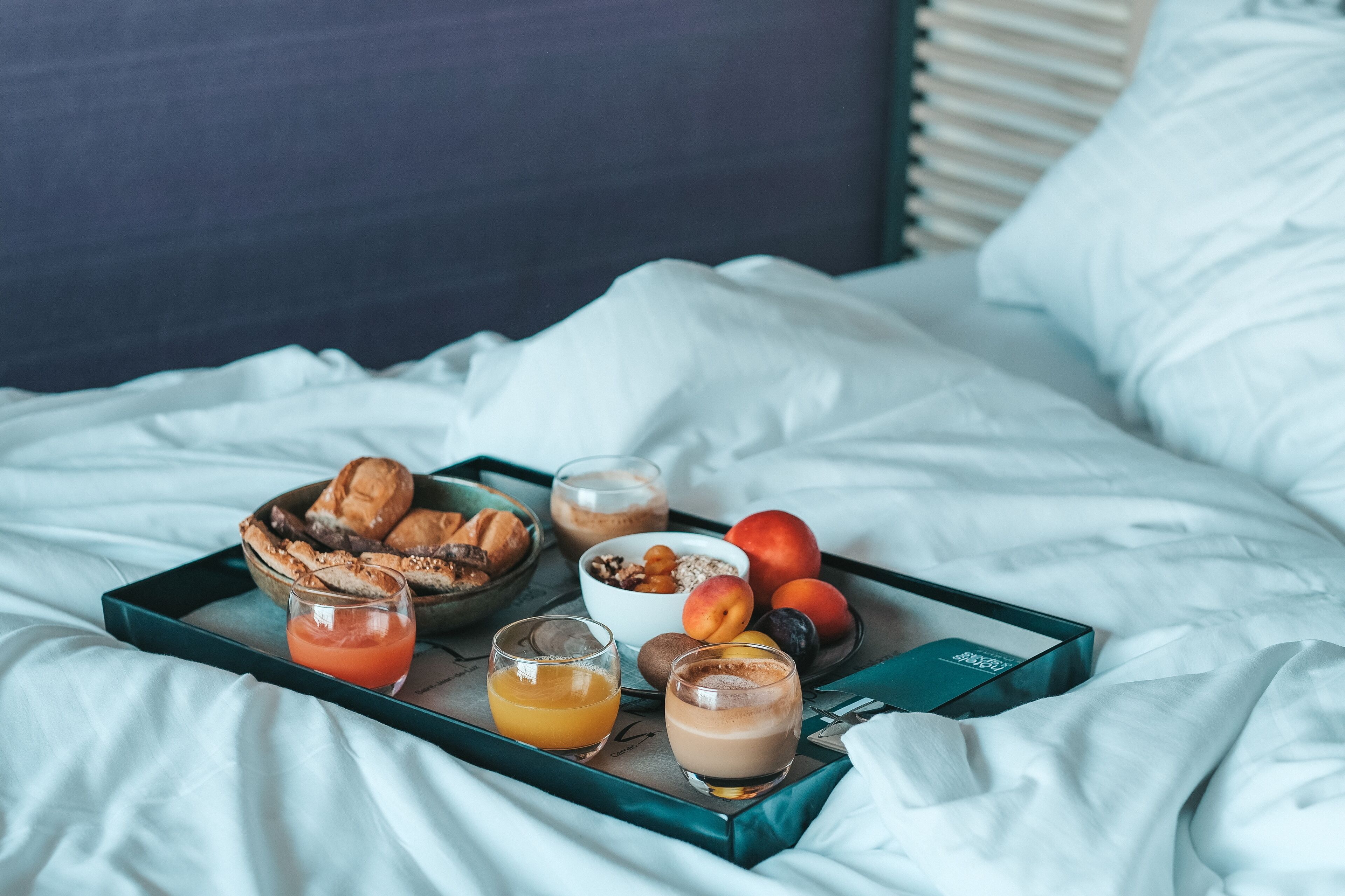 daily continental breakfast (eur 21 per person)