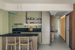 Apartment, 2 Bedrooms | Private kitchen