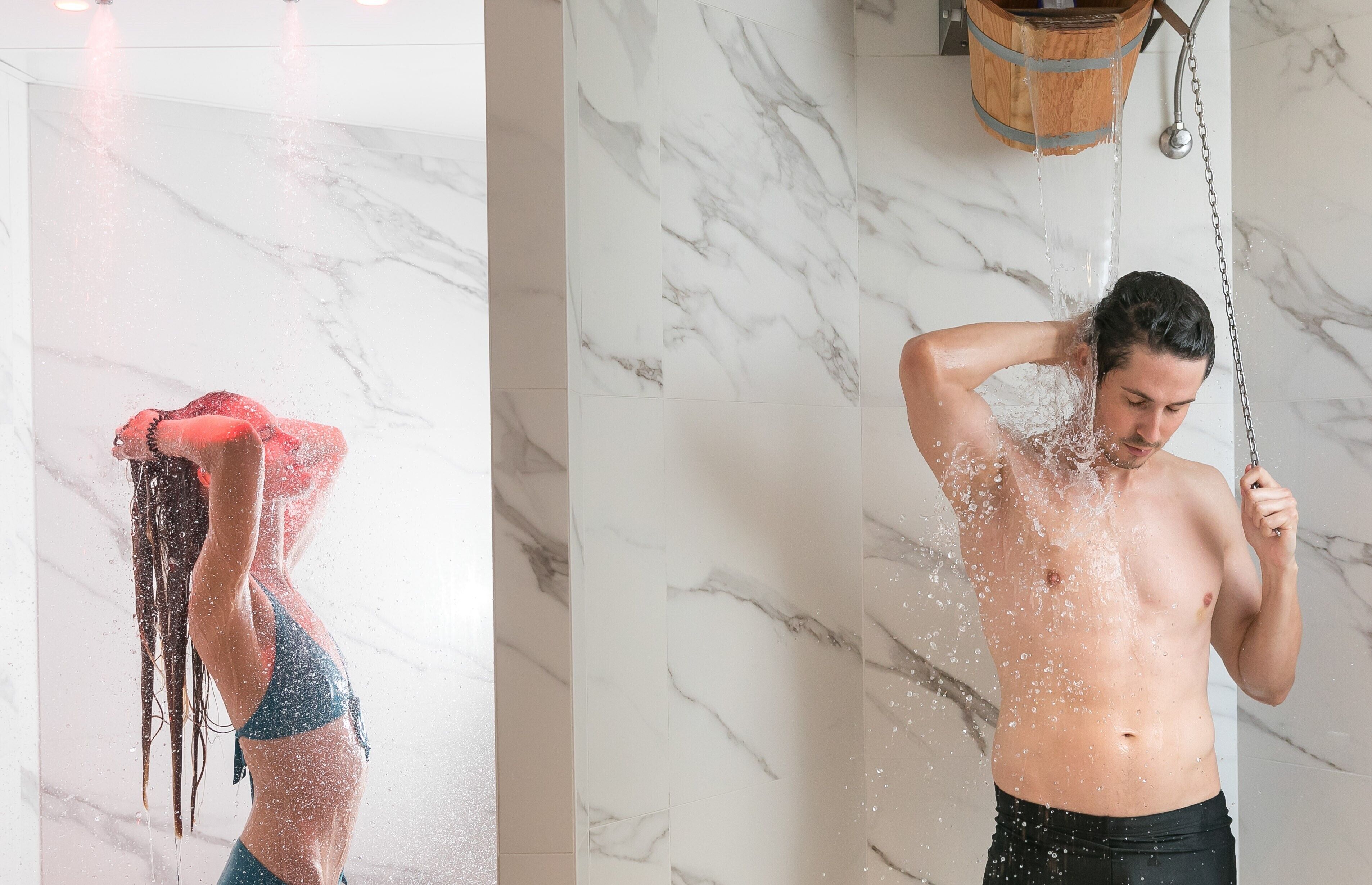 Behandelingskamers voor koppels, een sauna, een bubbelbad, een stoombad