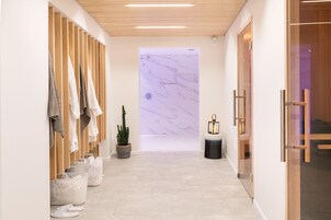 Çiftler için bakım odaları, sauna, jakuzi, buhar odası, hamam 