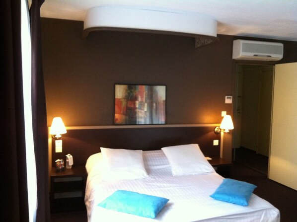 Desk, iron/ironing board, free cots/infant beds, free WiFi