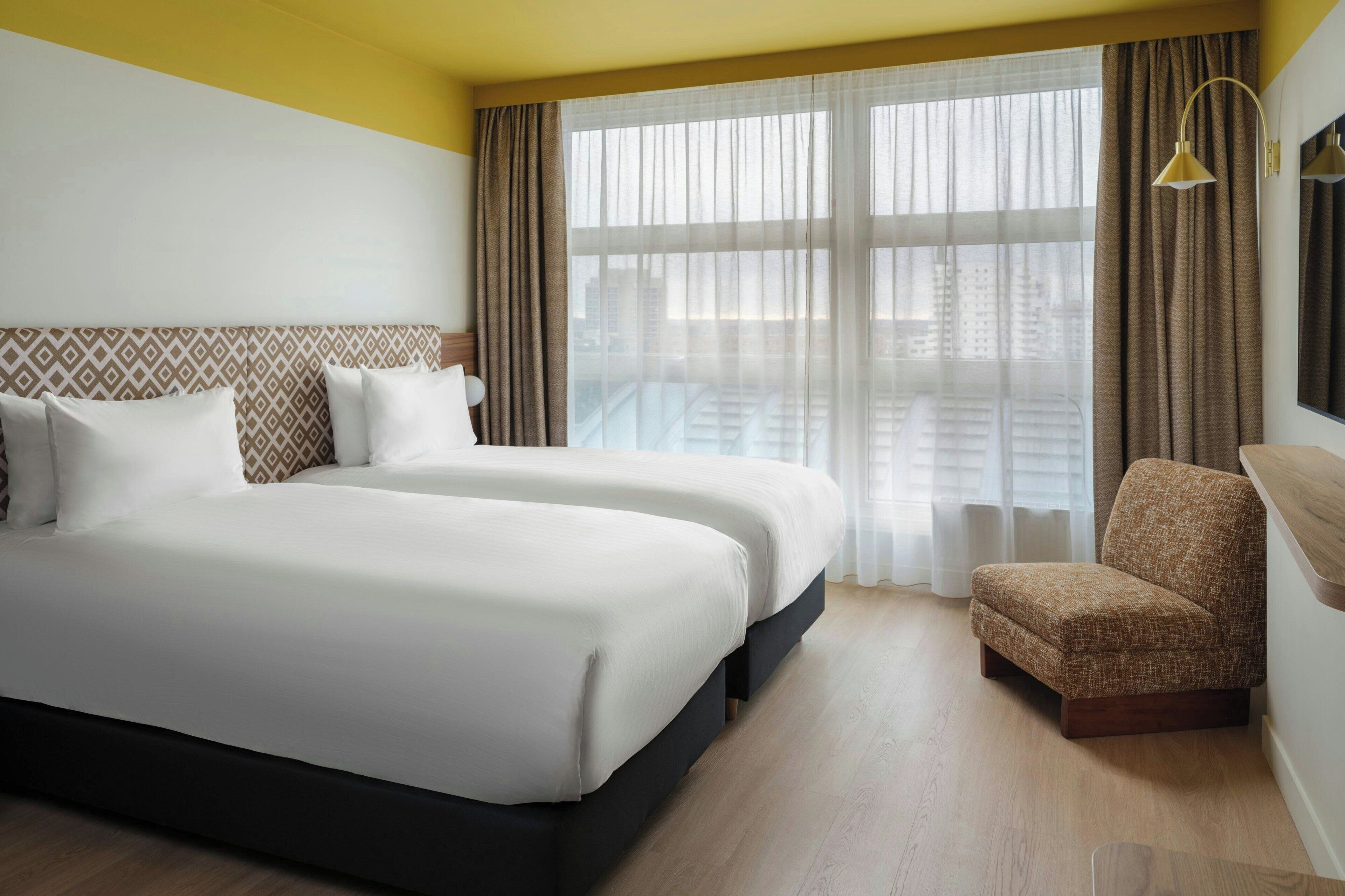 Studio, 2 enkeltsenger (view) | Safe på rommet, skrivebord, blendingsgardiner og lydisolert