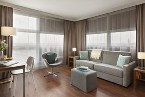 In-room safe, desk, blackout drapes, soundproofing