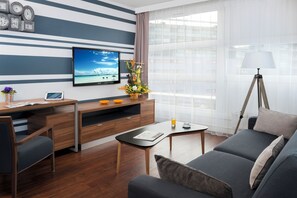 In-room safe, desk, blackout drapes, soundproofing