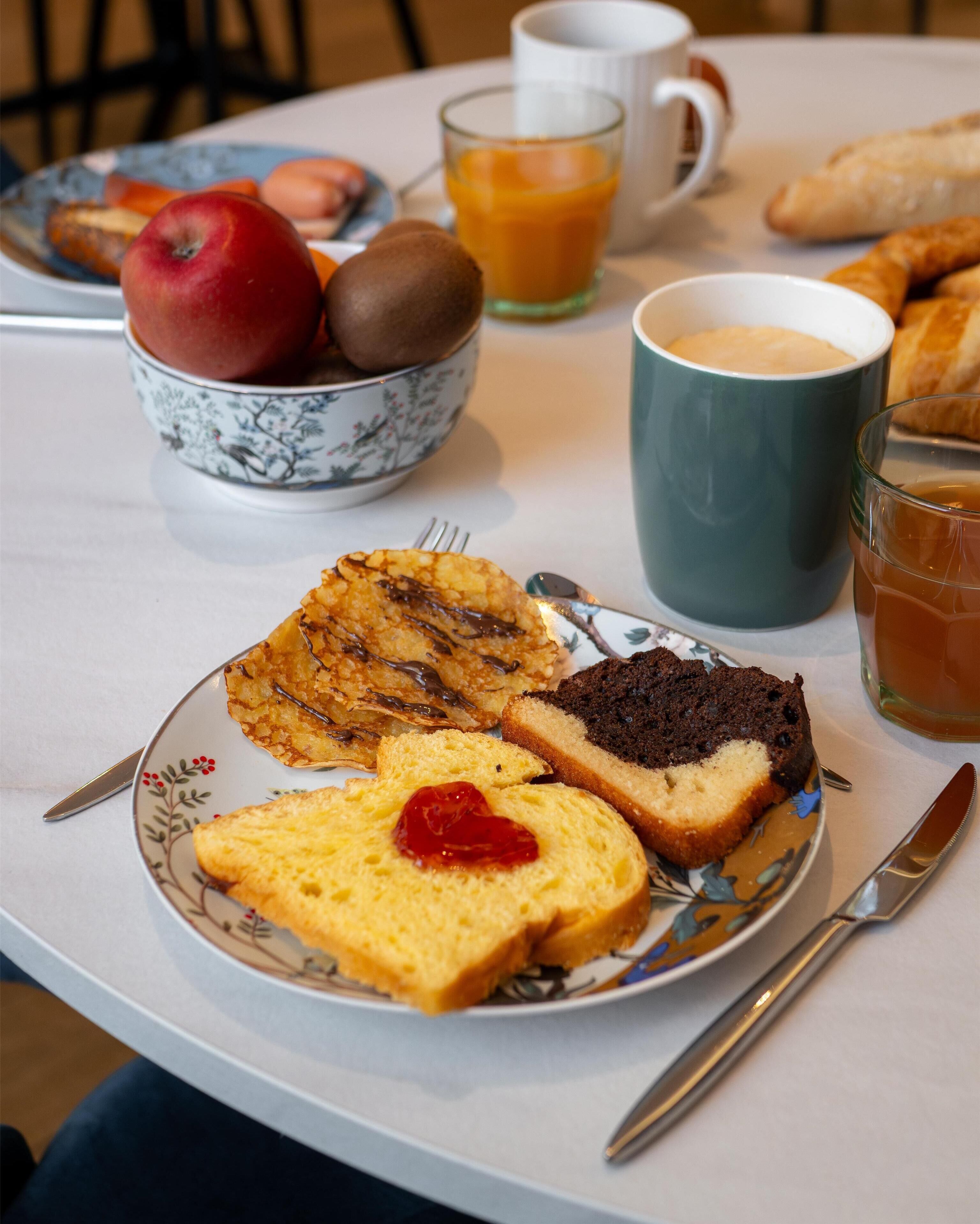 daily buffet breakfast (eur 14 per person)