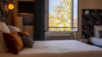 Coffres-forts dans les chambres, bureau, chambres insonorisées