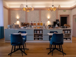 Daily buffet breakfast (EUR 14 per person)