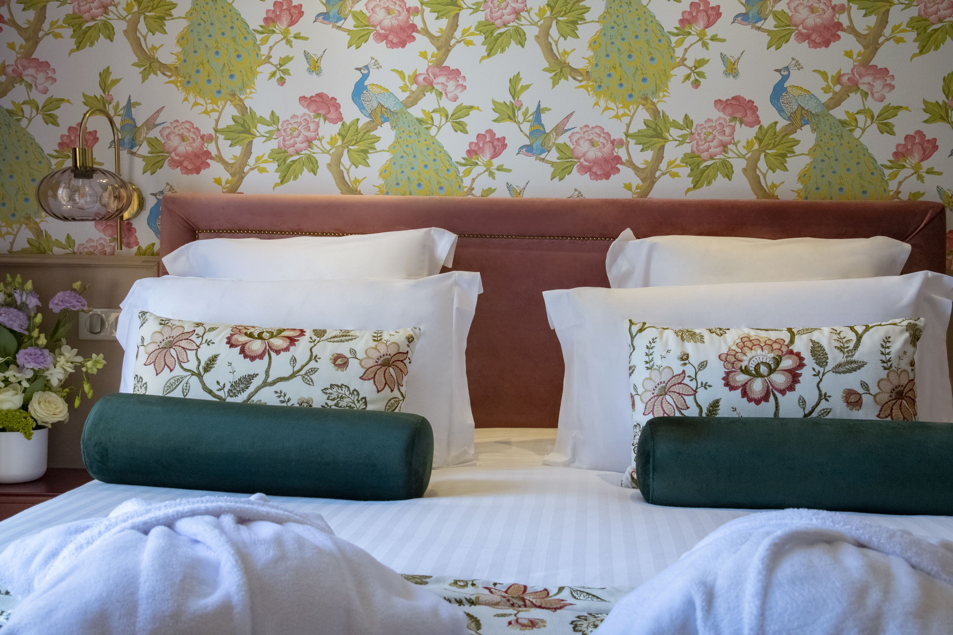 superior double room, 1 double bed | premium bedding, pillow-top beds, minibar, in-room safe