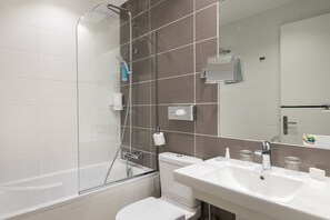 Superior Room, 1 King Bed, Non Smoking | Premium bedding, minibar, in-room safe, desk - Best Western Plus Hotel Brice Garden (Nice)