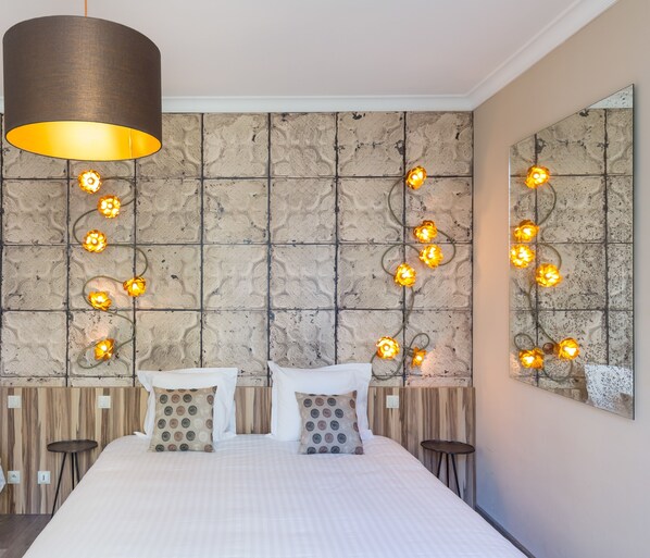 Habitación Deluxe, 1 cama King size, para no fumadores (Larger Room) | Ropa de cama de alta calidad y minibar 