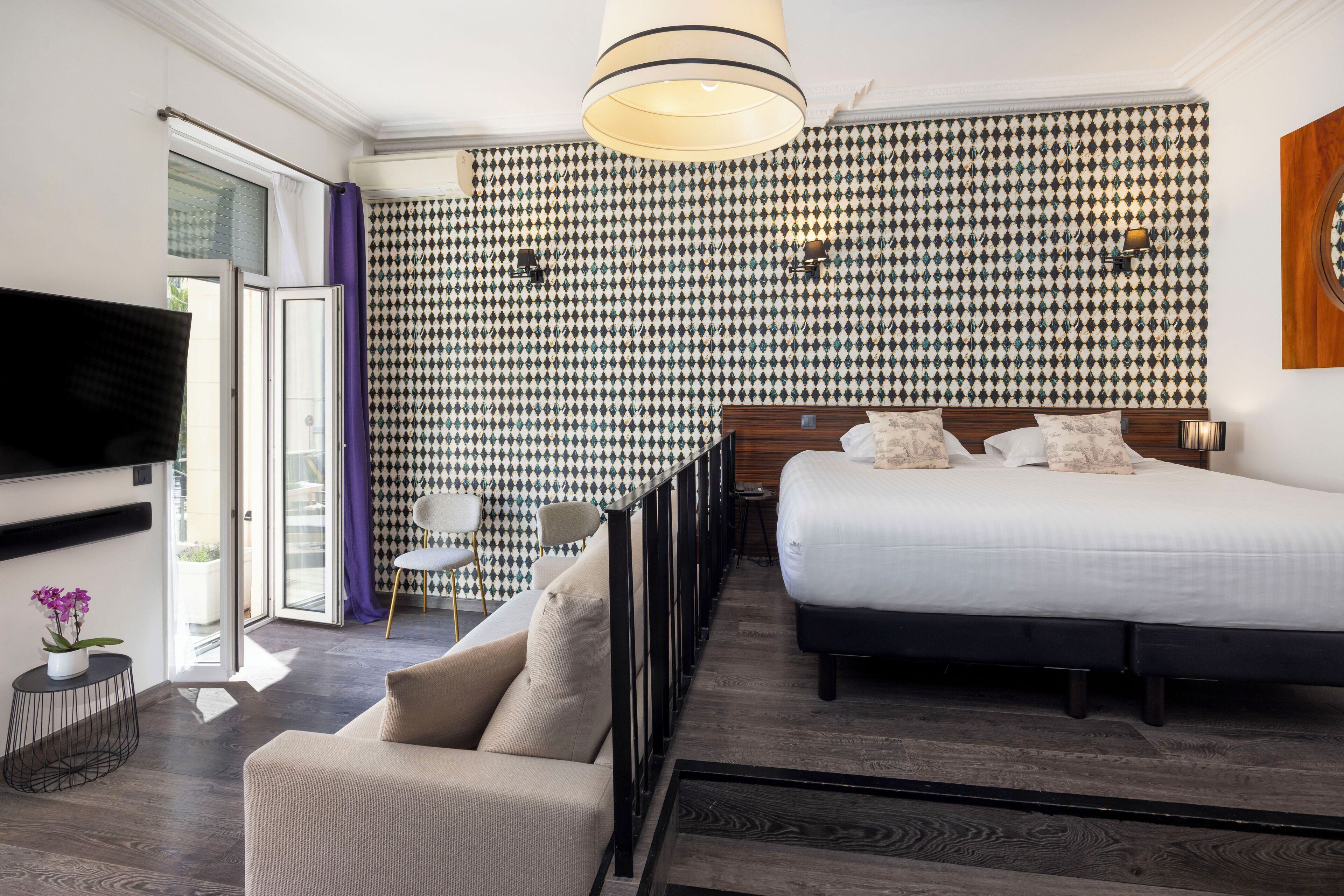 junior suite, 1 king bed, terrace, garden view (twin bed on request) | premium bedding, minibar, in-room safe, desk