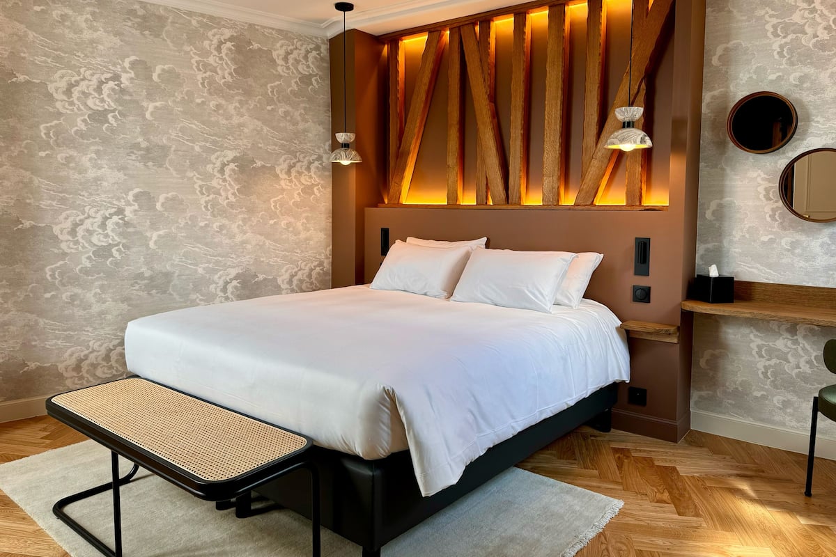 Suite, 1 grand lit, vue ville