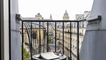 Superior Single Room with Balcony | Premium bedding, minibar, in-room safe, individually decorated