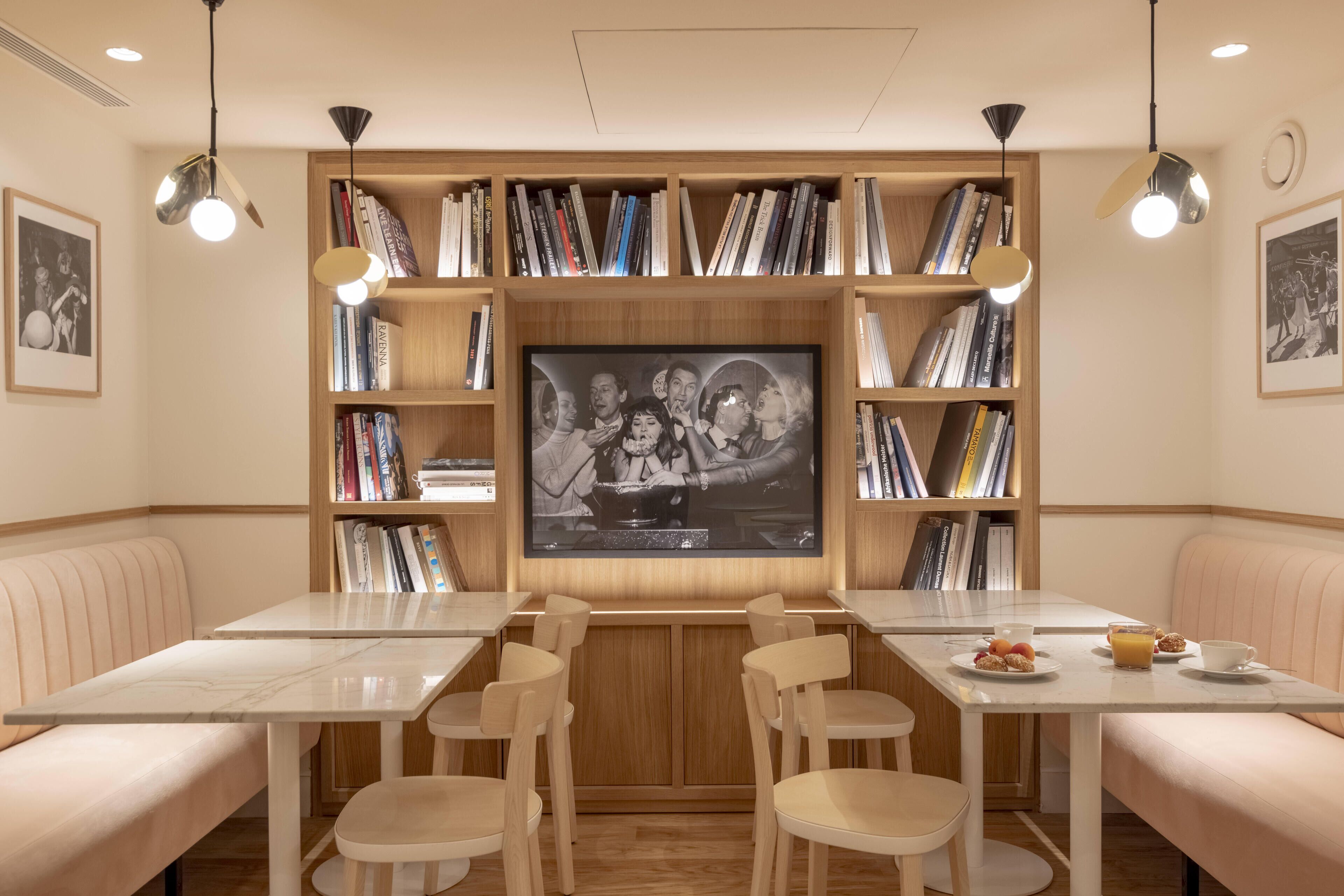 daily buffet breakfast (eur 16 per person)