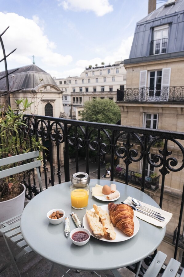 Superior Room with Balcony