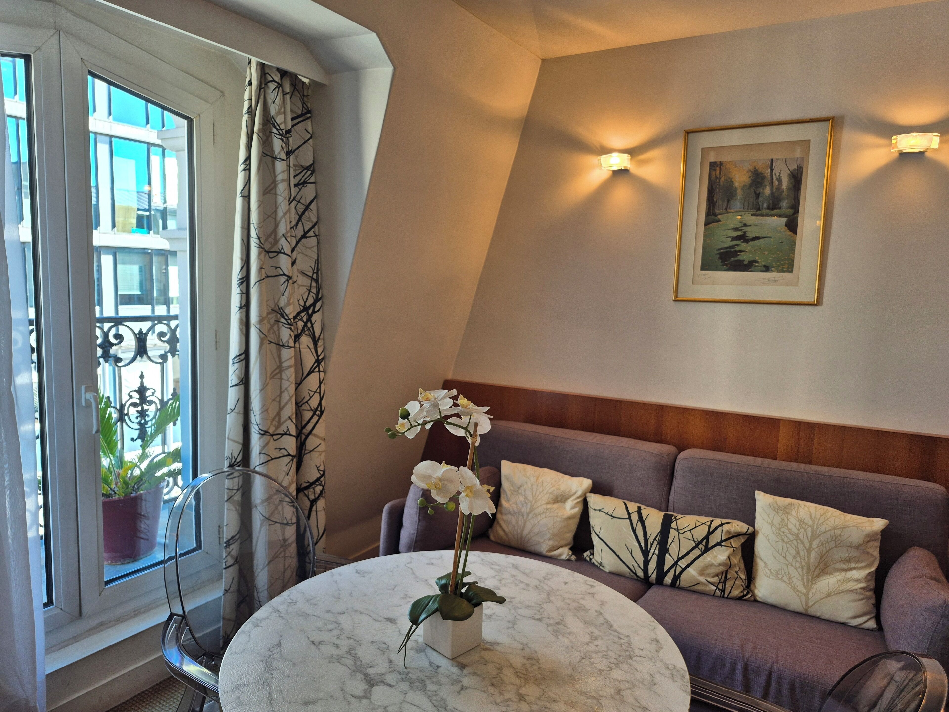 7-junior suite | 1 bedroom, premium bedding, in-room safe, desk