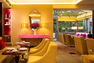 每日供应英式早餐（每人 EUR 18）