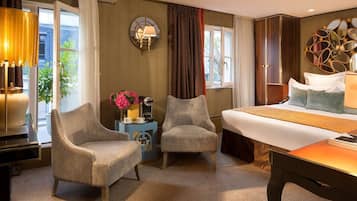 Deluxe-Zimmer, Terrasse | 1 Schlafzimmer, Zimmersafe, Schreibtisch, Verdunkelungsvorhänge