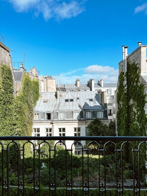 Chambre Double Confort | Vue de la chambre