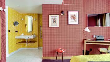 Classic-Doppelzimmer, 1 Queen-Bett | 1 Schlafzimmer, hochwertige Bettwaren, Zimmersafe, individuell dekoriert