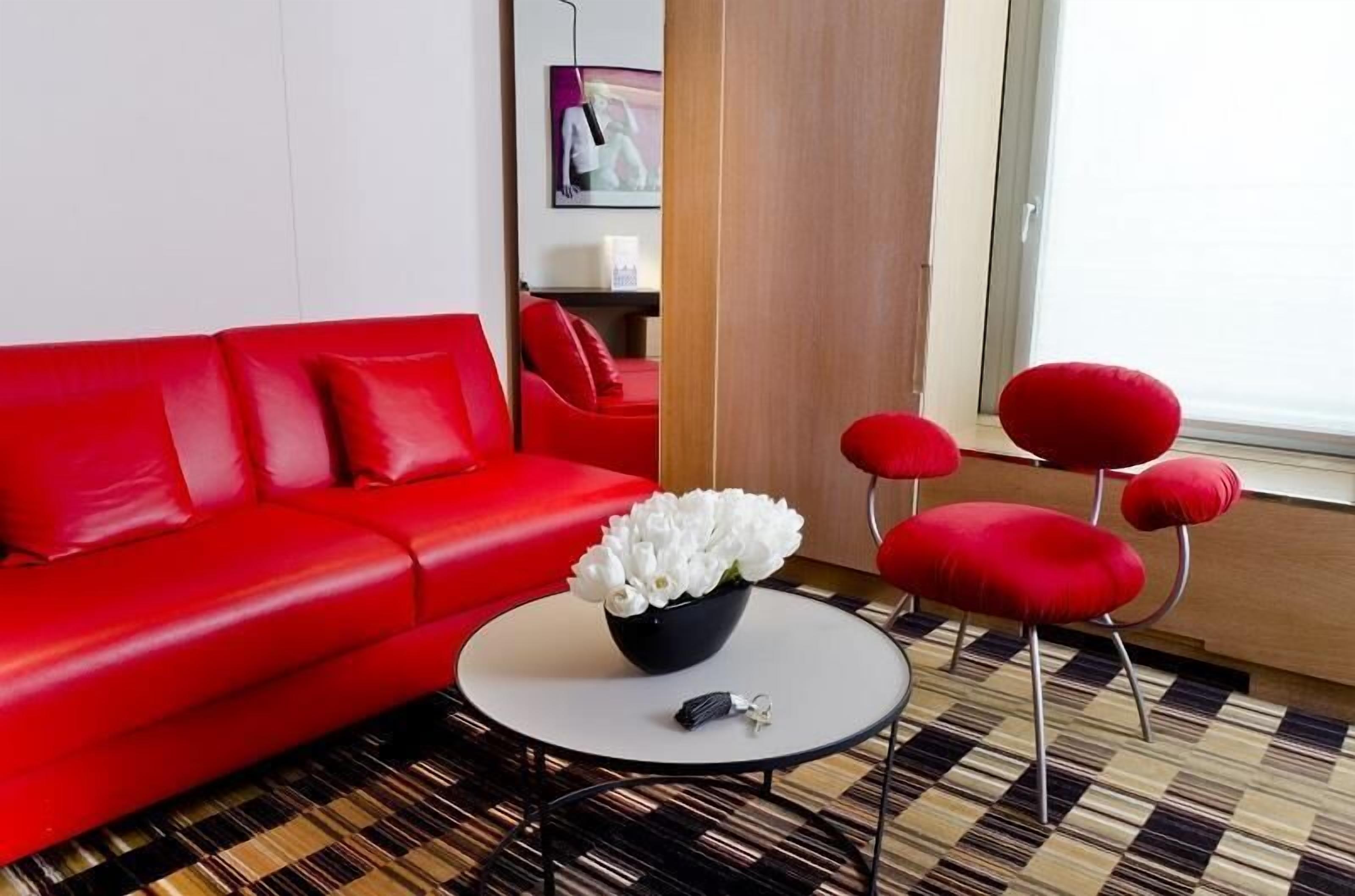 1 bedroom, premium bedding, minibar, in-room safe